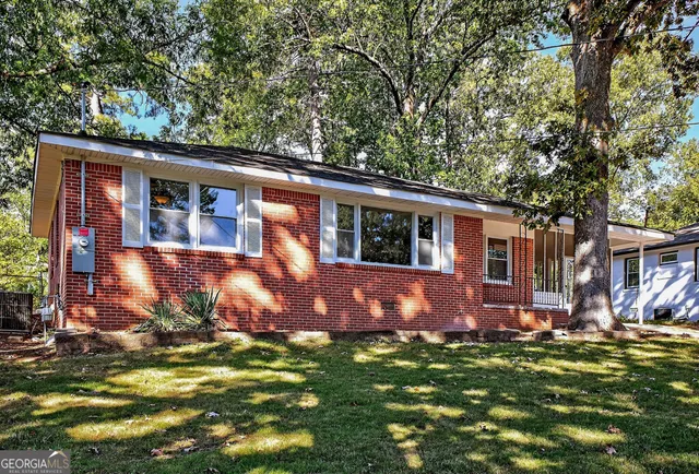 a front view of house with yard