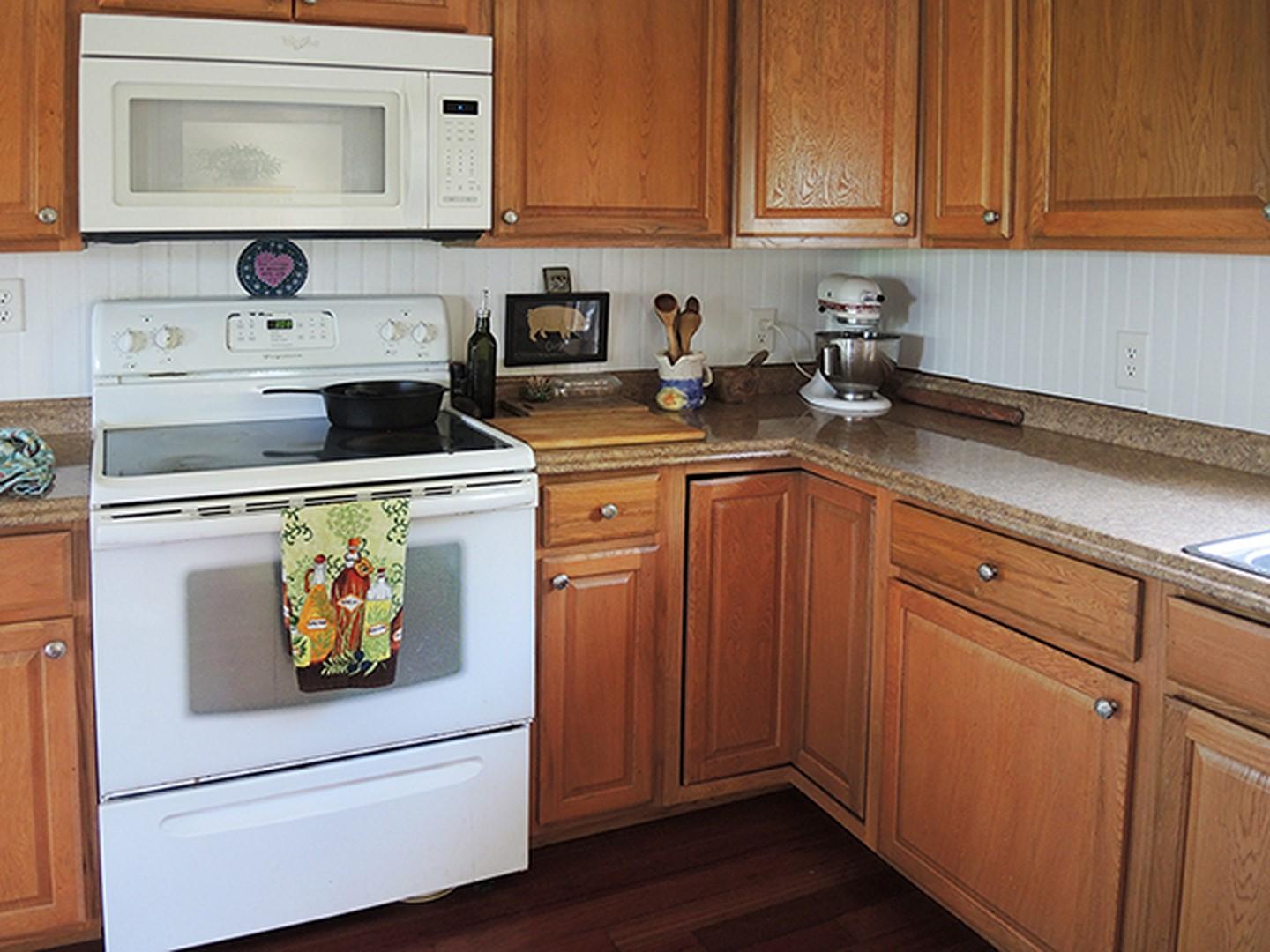 593 Bremen Road Waldoboro, ME 04572 - Photo 4 of 31 KITCHEN