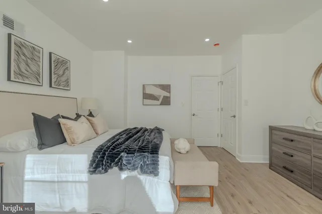 $260,000 | 1123 South 56th Street, Philadelphia, PA 19143