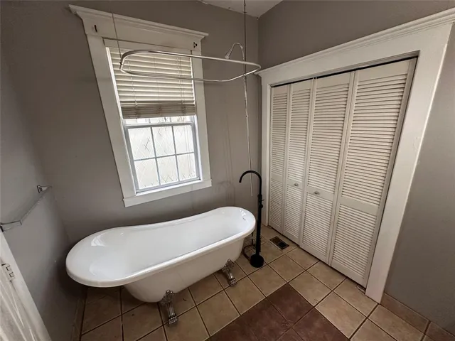 $2,050 | 5614 Columbia Avenue, Dallas, TX 75214