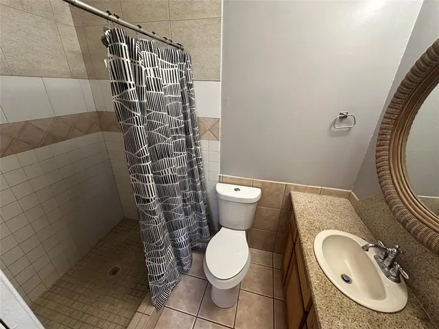 $2,050 | 5614 Columbia Avenue, Dallas, TX 75214