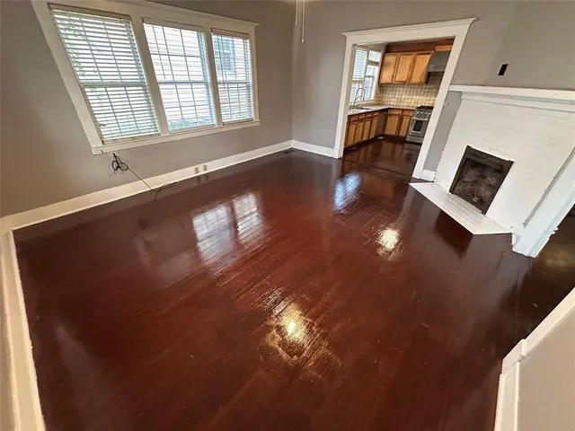 $2,050 | 5614 Columbia Avenue, Dallas, TX 75214