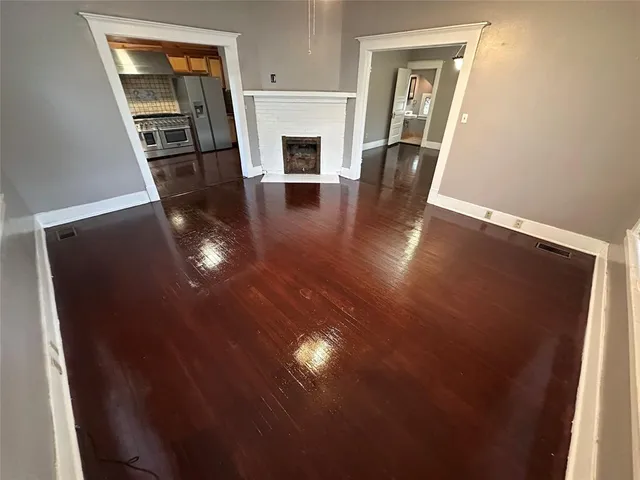 $2,050 | 5614 Columbia Avenue, Dallas, TX 75214