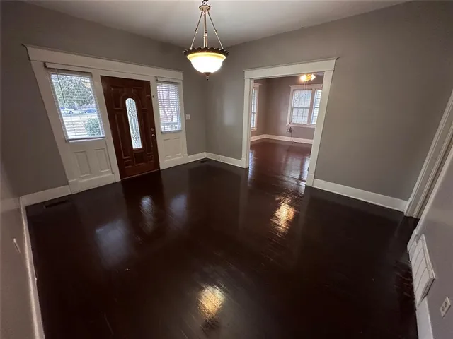 $2,050 | 5614 Columbia Avenue, Dallas, TX 75214