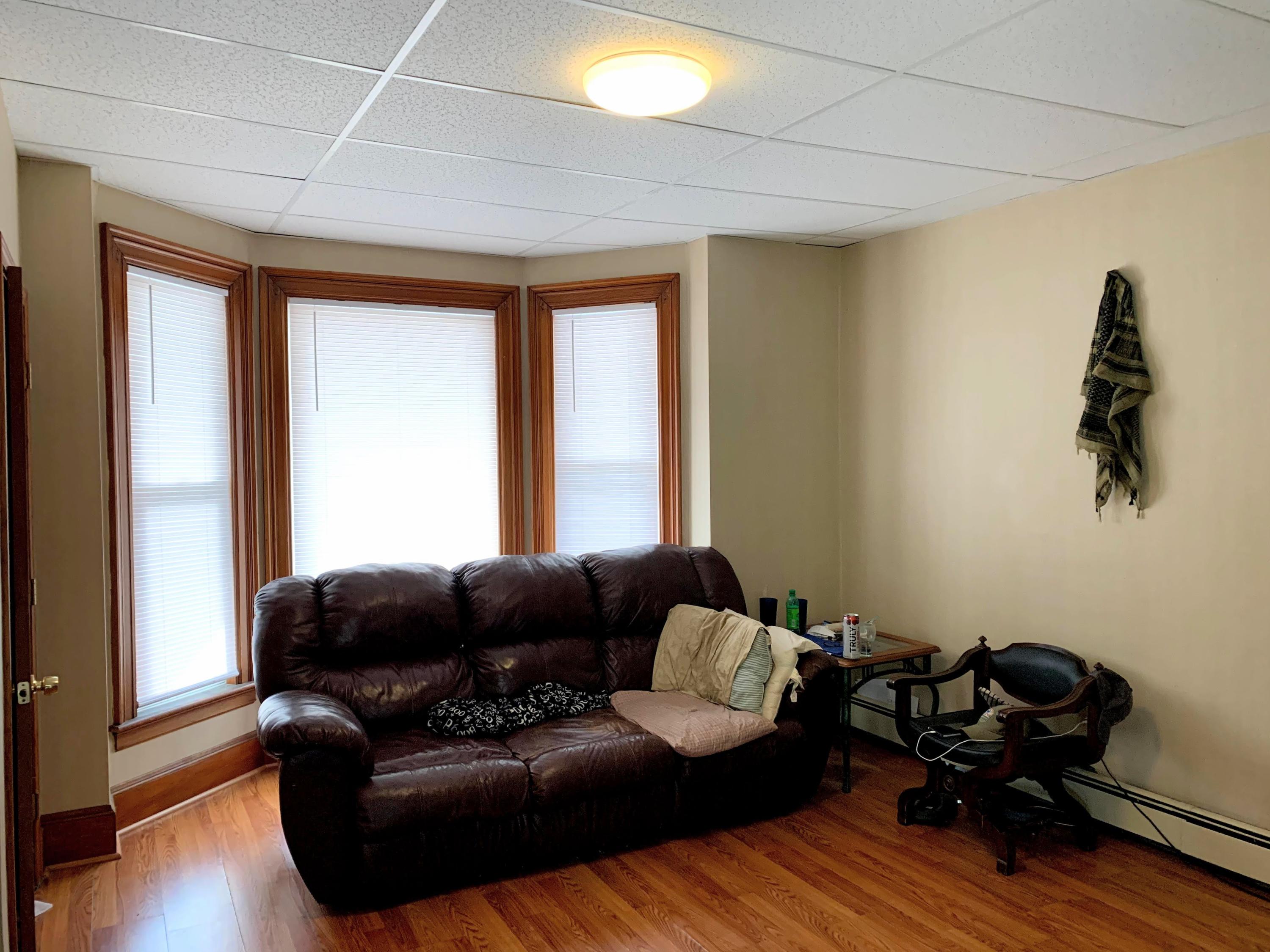 566 Main Street Springvale, ME 04083 - Photo 18 of 27 Unit B-Living Room