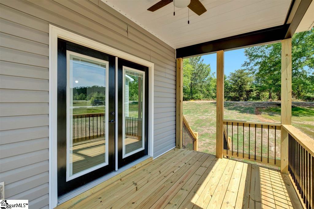 194 Barnett Road Campobello, SC 29322 - Photo 24 of 28