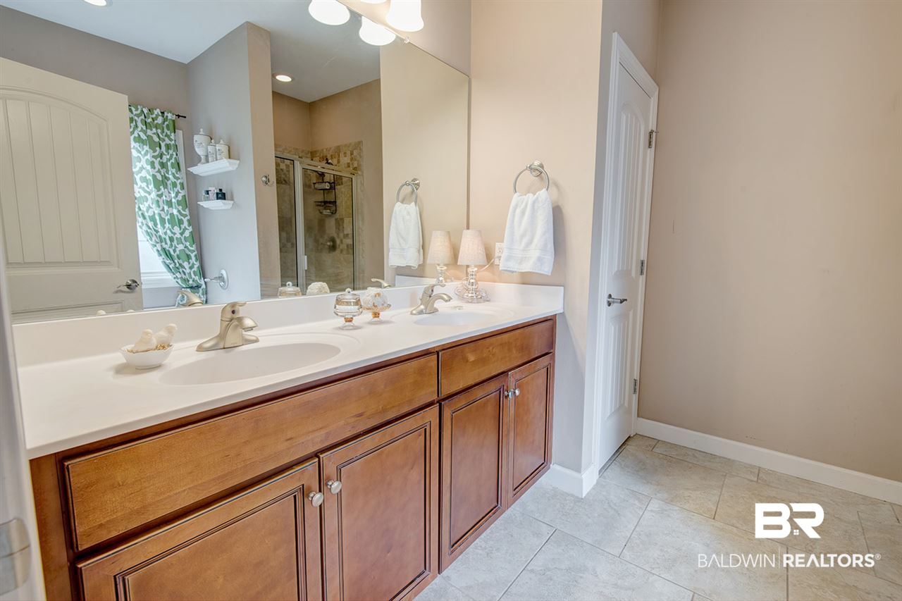 30521 Pinyon Drive Daphne, AL 36527 - Photo 19 of 30 Master Bathroom