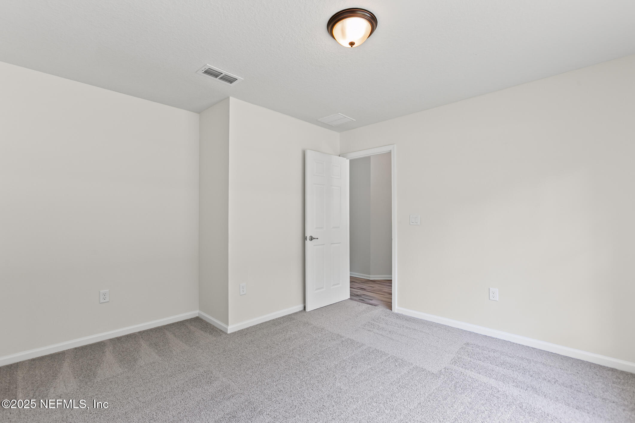 13868 Panther Road Jacksonville, FL 32220 - Photo 8 of 46 010-13868PantherRoad-Jacksonville-FL-322