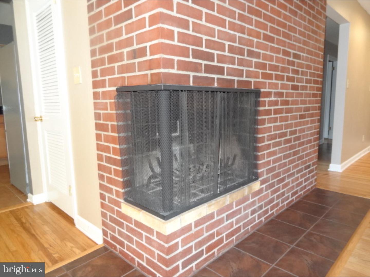1113 York Road Cherry Hill, NJ 08034 - Photo 10 of 23 Fireplace