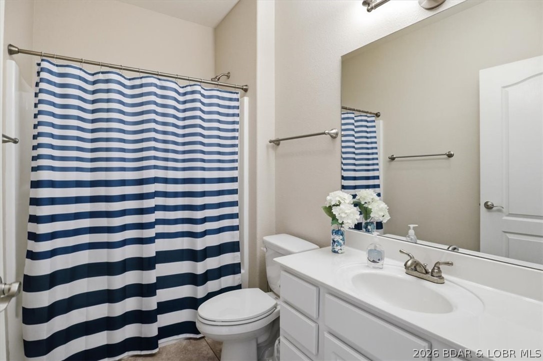 64 Knox Road, Unit N302 Rocky Mount, MO 65072 - Photo 26 of 49 Hall bathroom with tub/shower for those who like t