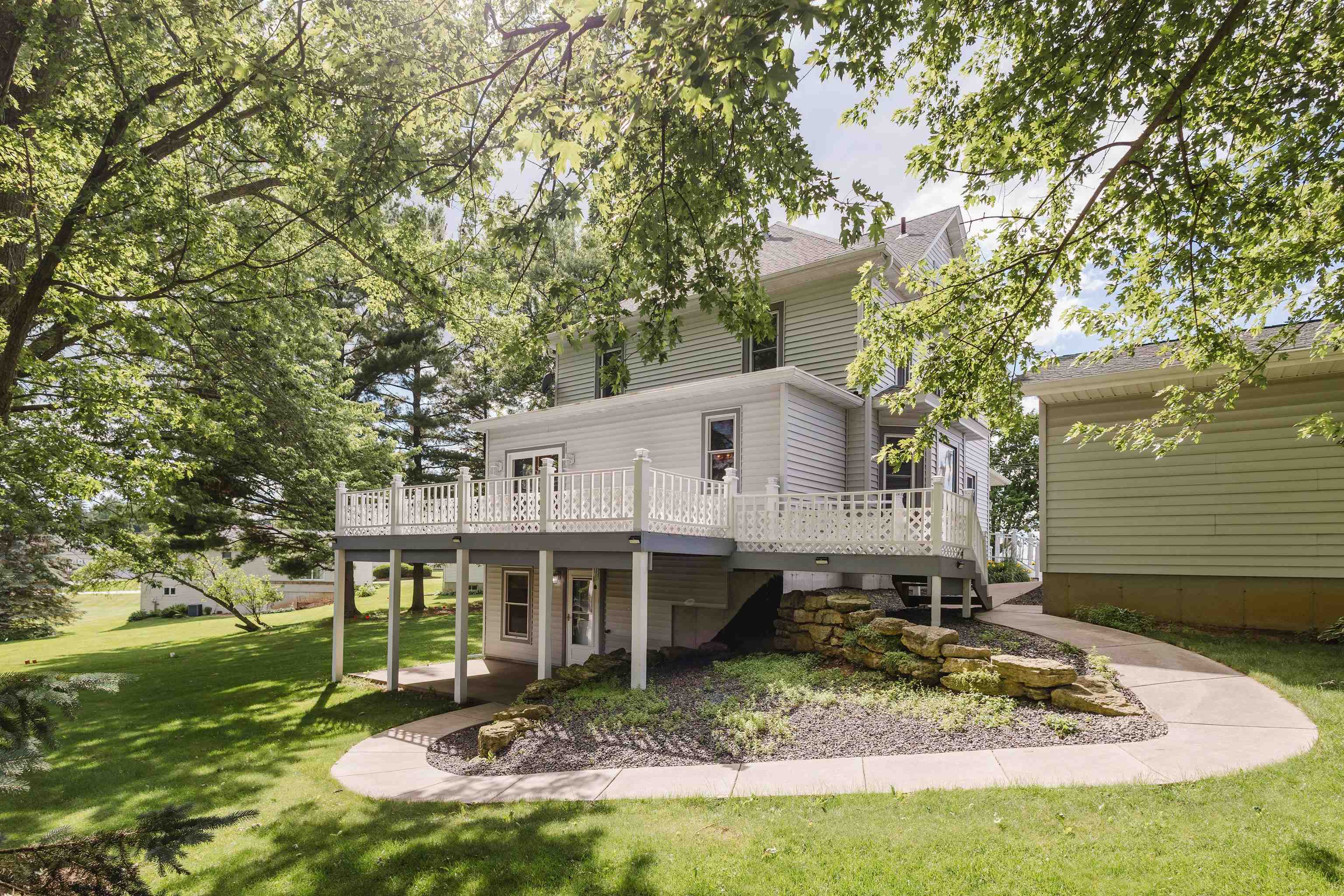 607 Dodge Street Mineral Point, WI 53565 - Photo 41 of 64