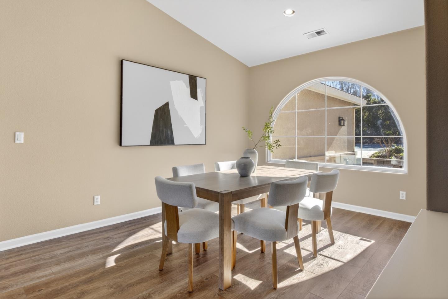 1280 Quail Ridge Way Hollister, CA 95023 - Photo 13 of 59 Gallery Image 13