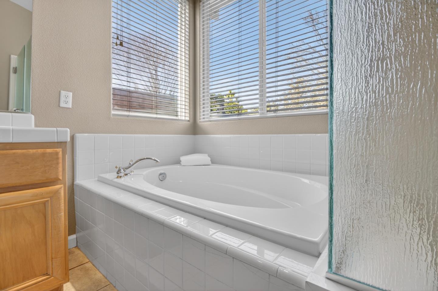 1280 Quail Ridge Way Hollister, CA 95023 - Photo 35 of 59 Gallery Image 35