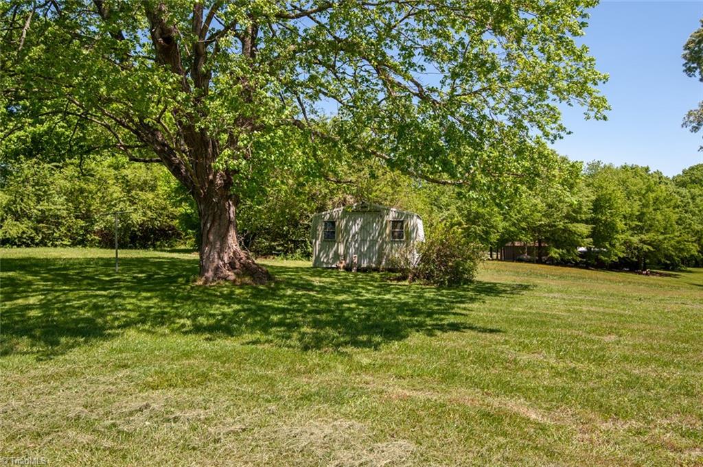 609 Johnson Road High Point, NC 27265 - Photo 2 of 17 Gallery Image 2