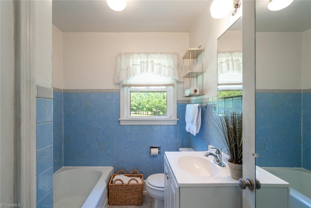 609 Johnson Road High Point, NC 27265 - Photo 14 of 17 Gallery Image 14
