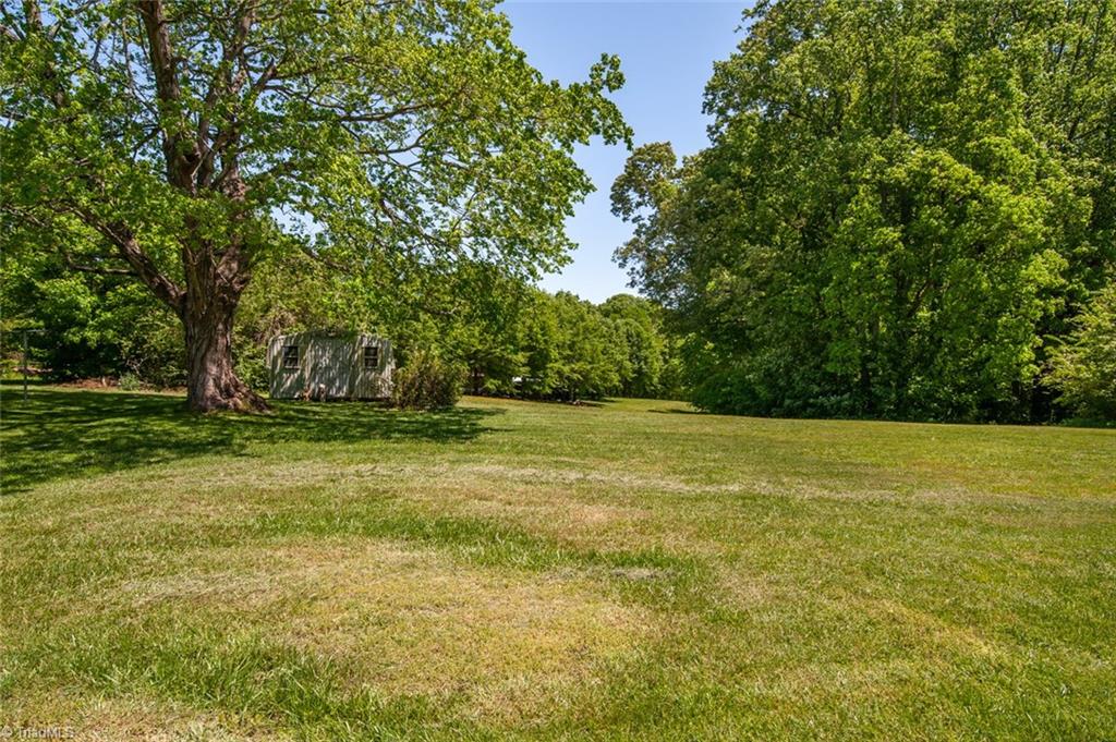 609 Johnson Road High Point, NC 27265 - Photo 3 of 17 Gallery Image 3