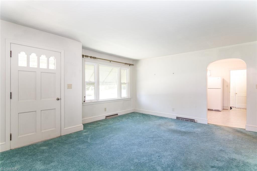 609 Johnson Road High Point, NC 27265 - Photo 6 of 17 Gallery Image 6