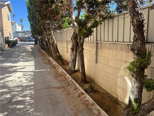 $1,999,000 | 1717 Temple Avenue, Long Beach, CA 90804