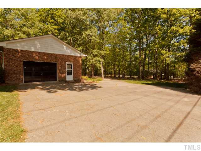 919 Torredge Road Durham, NC 27712 - Photo 9 of 25 Photo 9