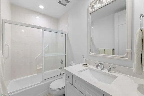 $10,000 | 193 Colonade Circle, Unit 1506, Naples, FL 34103