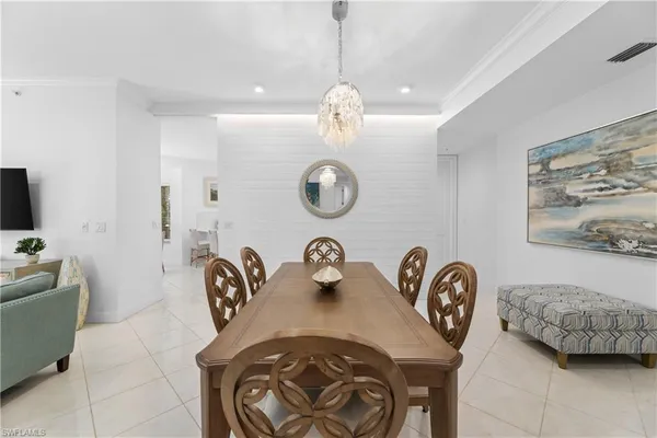 $10,000 | 193 Colonade Circle, Unit 1506, Naples, FL 34103