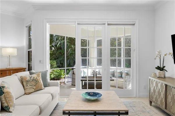$10,000 | 193 Colonade Circle, Unit 1506, Naples, FL 34103
