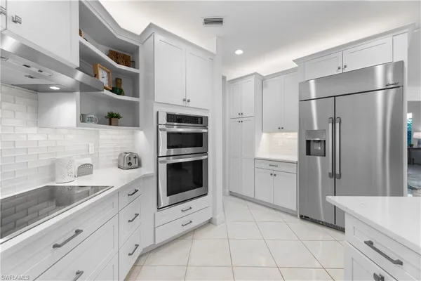 $10,000 | 193 Colonade Circle, Unit 1506, Naples, FL 34103