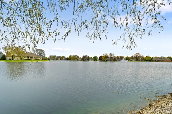 $425,000 | 2314 West Dickinson Court, Mequon, WI 53092