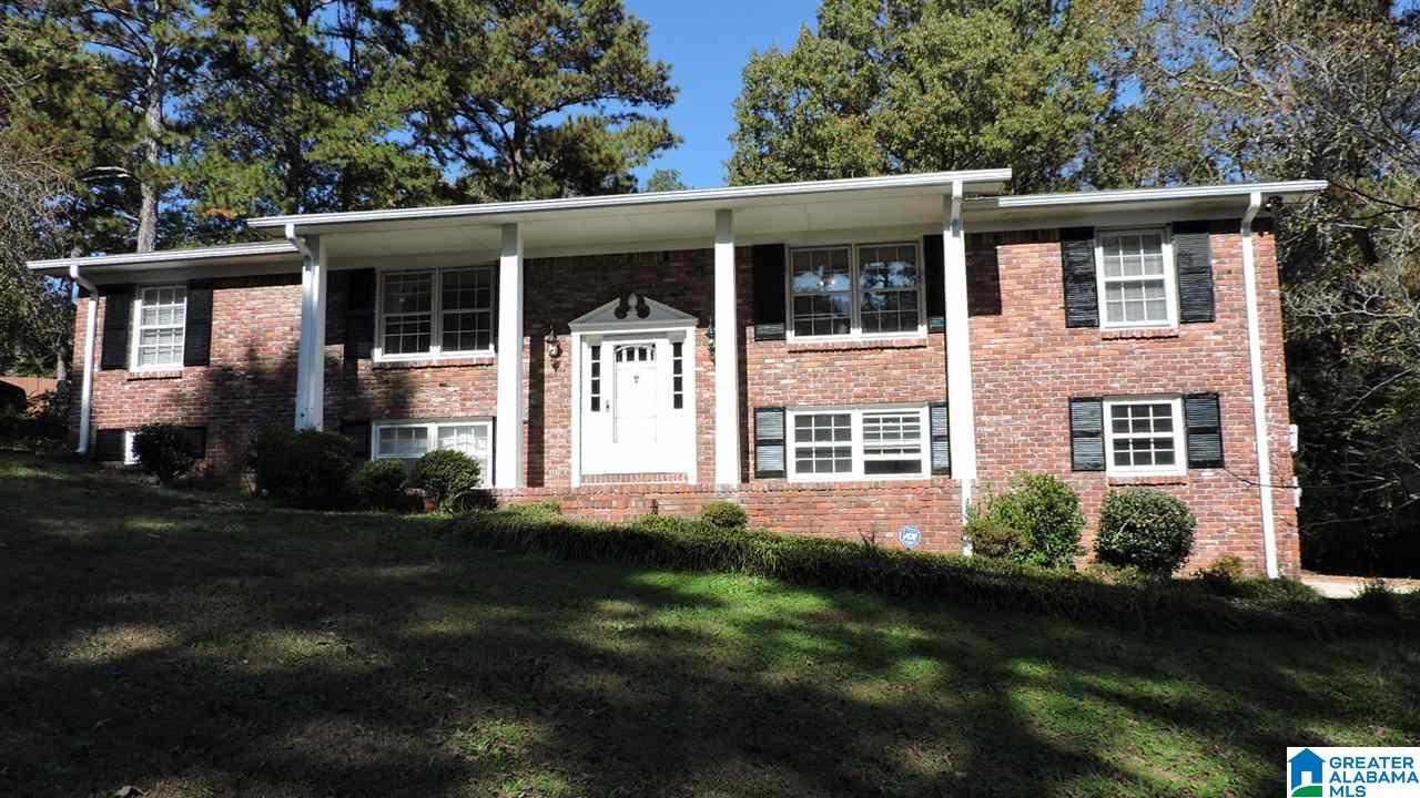 24 Hillview Lane Northwest Birmingham, AL 35215 - Photo 1 of 37