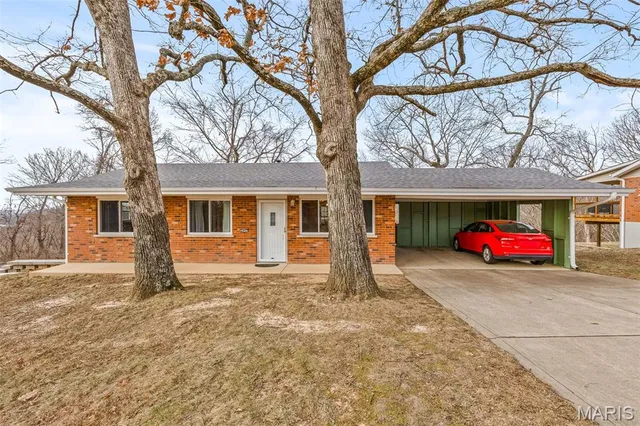 $199,900 | 2917 Raw Wind Drive, High Ridge, MO 63049