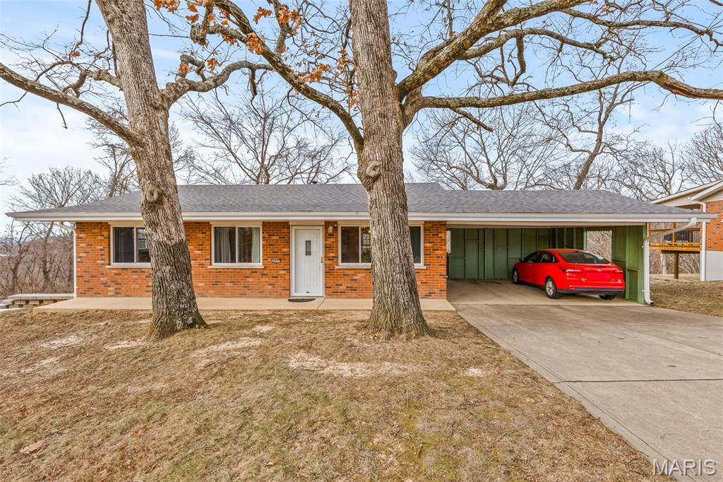 2917 Raw Wind Drive High Ridge, MO 63049 - Photo 3 of 36