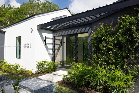 $8,900,000 | 1701 Micanopy Avenue, Coconut Grove, FL 33133