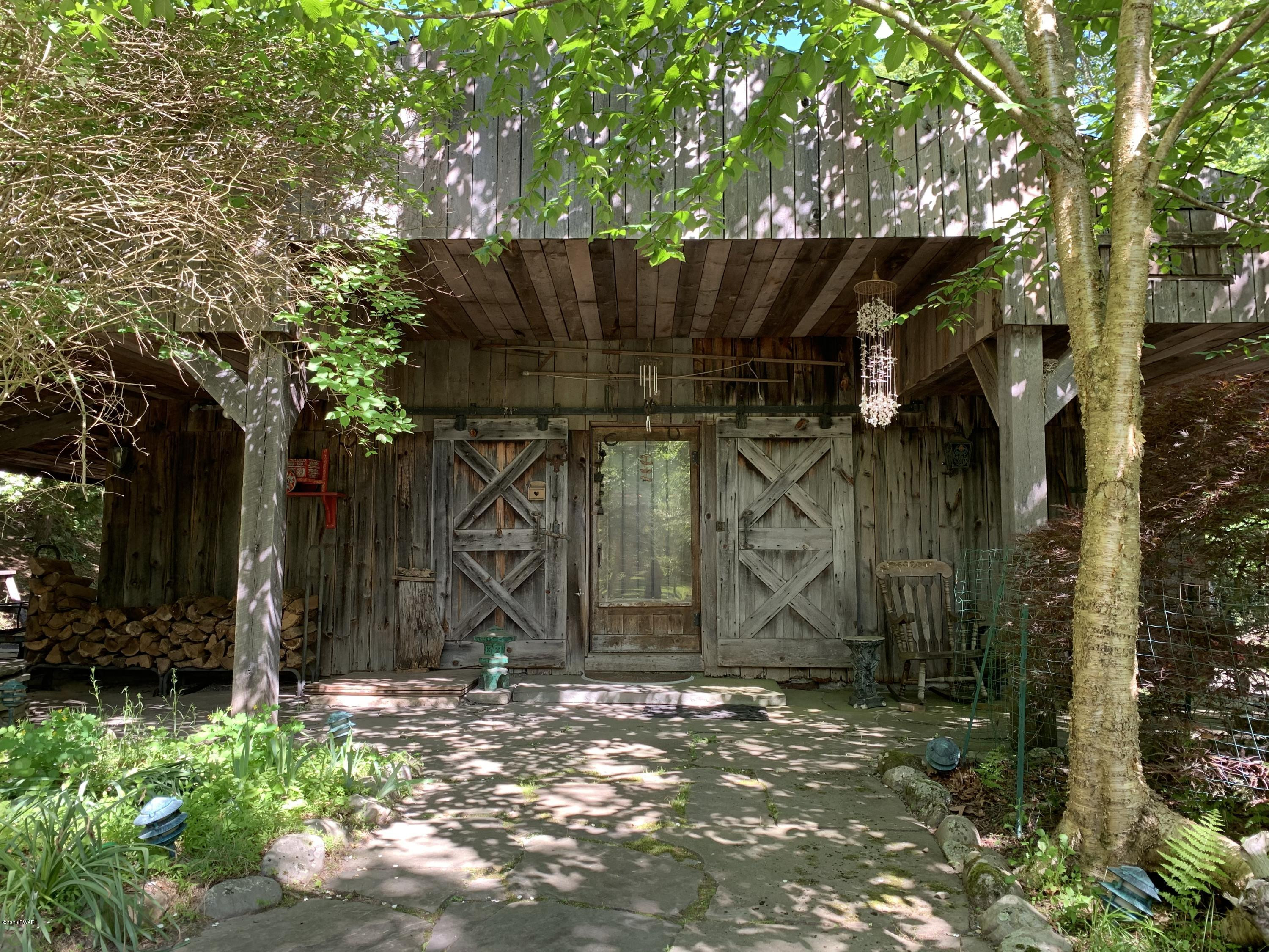 741 Raymondskill Road Milford, PA 18337 - Photo 6 of 66 Solid Wood Doors