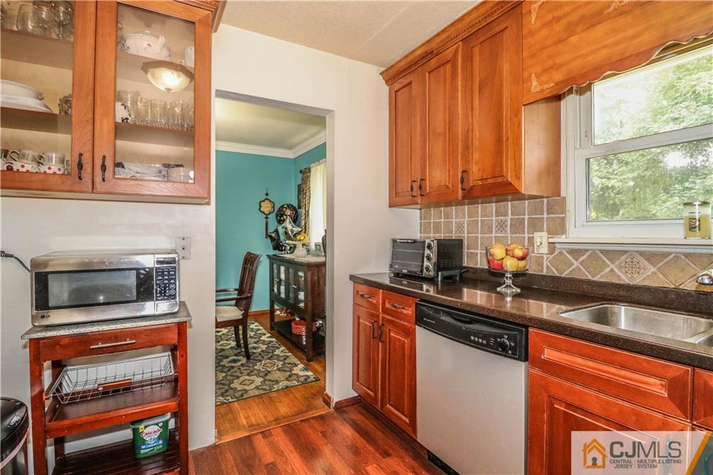 38 Rieder Road Edison, NJ 08817 - Photo 12 of 22 Gallery Image 12