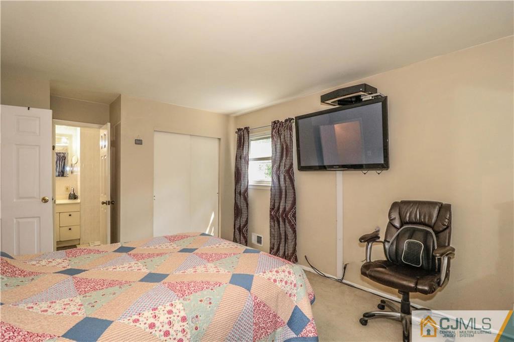 38 Rieder Road Edison, NJ 08817 - Photo 16 of 22 Gallery Image 16