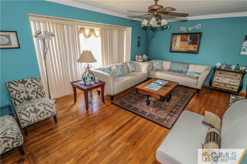 38 Rieder Road Edison, NJ 08817 - Photo 18 of 22 Gallery Image 18