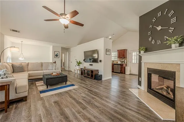 $379,900 | 2140 Mina Ln Drive Northeast, Buford, GA 30518