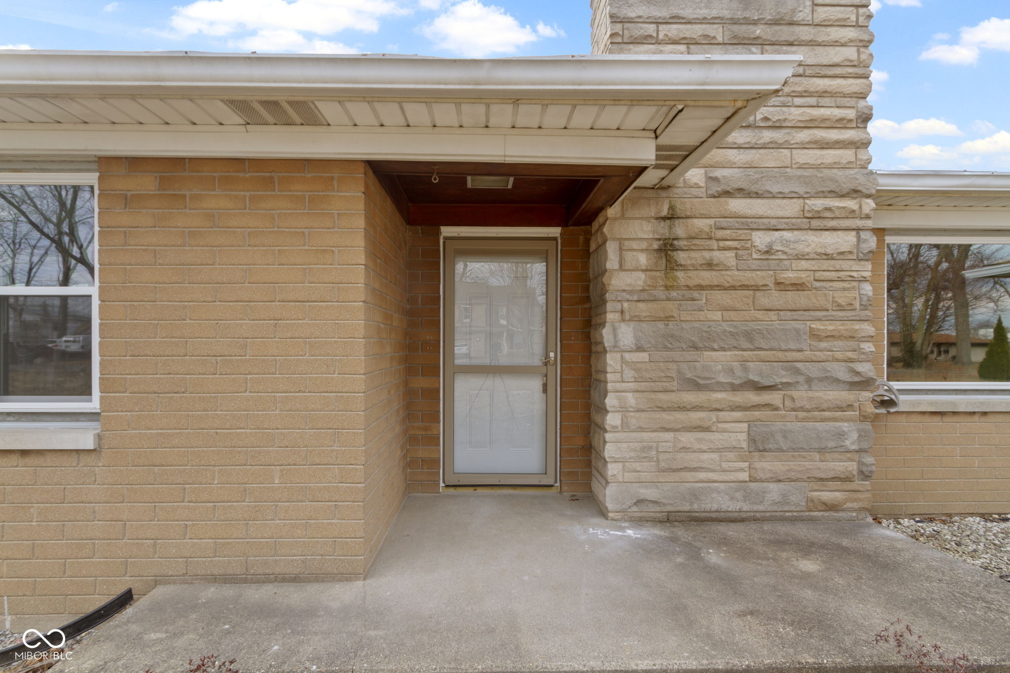 305 Bixler Road Indianapolis, IN 46227 - Photo 4 of 31