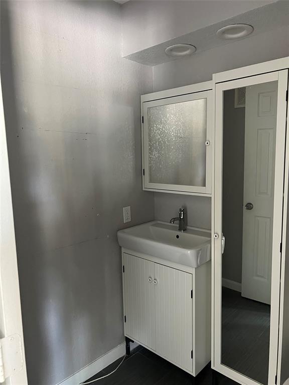4101 Esters Road, Unit 111 Irving, TX 75038 - Photo 10 of 22 Gallery Image 10