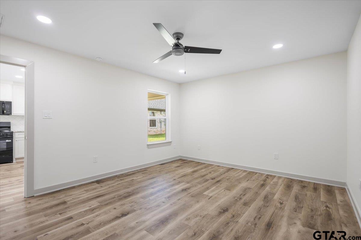 443 West Harmony Street Tyler, TX 75702 - Photo 9 of 23