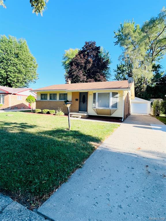 1509 Randy Court Flint, MI 48505 - Photo 2 of 31