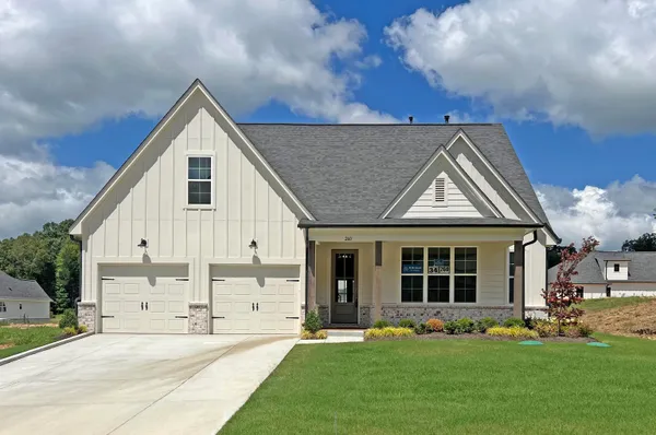 $569,900 | 260 Bibury Lane, Eads, TN 38028