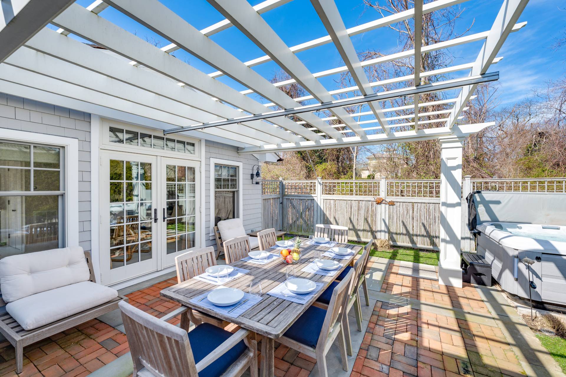 5 Ridge Drive Sag Harbor, NY 11963 - Photo 17 of 27 a balcony with furniture
