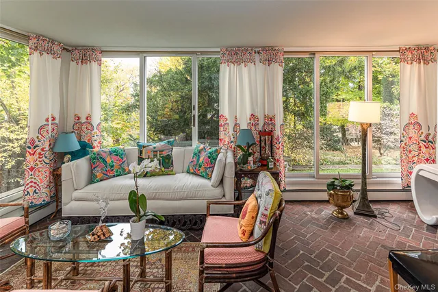 $1,695,000 | 80 Hereford Road, Bronxville, NY 10708