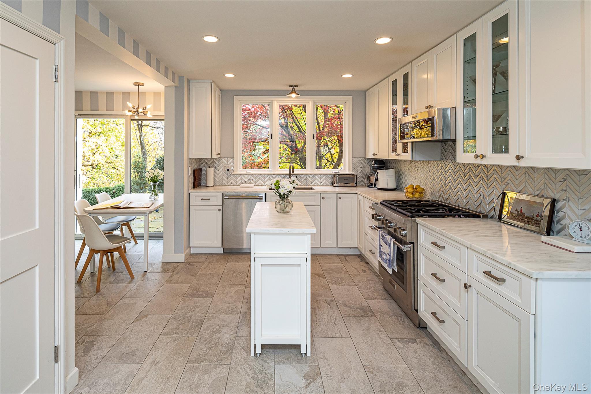 80 Hereford Road Bronxville, NY 10708 - Photo 18 of 36