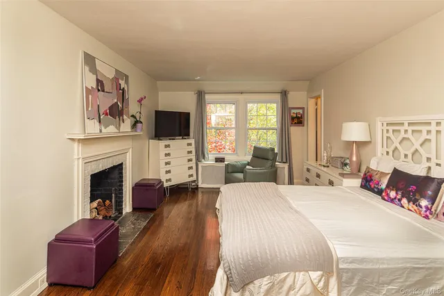 $1,695,000 | 80 Hereford Road, Bronxville, NY 10708