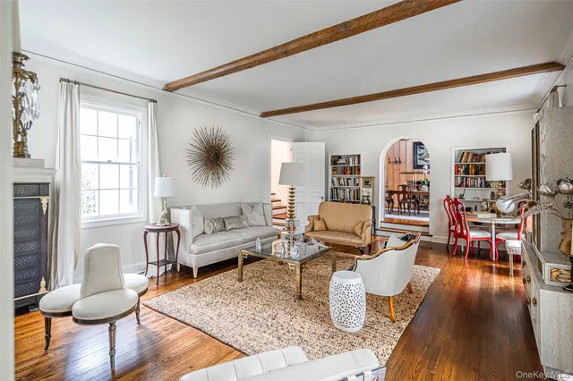 $1,695,000 | 80 Hereford Road, Bronxville, NY 10708