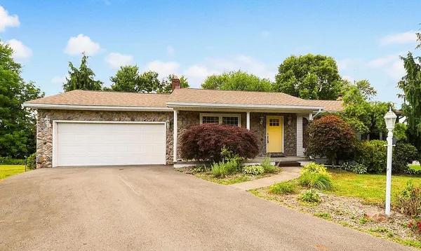 $339,000 | 229 Wallace Circle, New Castle, PA 16101
