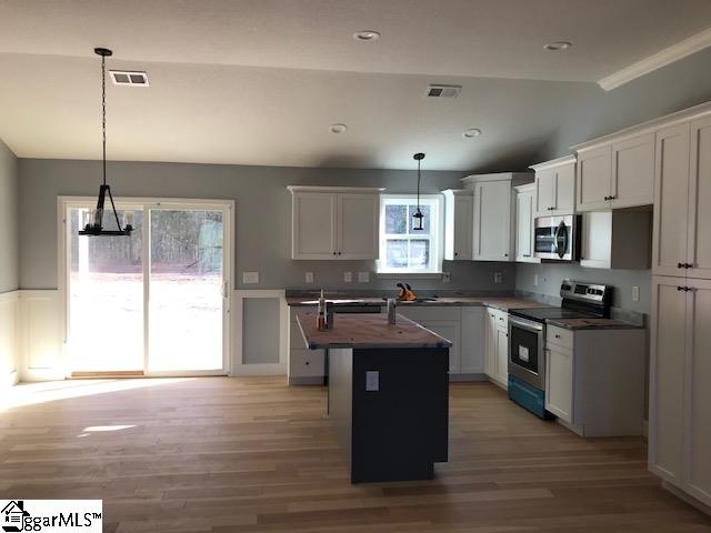 121 Hatchett Road Roebuck, SC 29376 - Photo 4 of 19