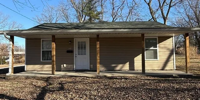 $950 | 1126 North Ash Street, Nevada, MO 64772